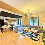7 Tatra Glamp - Siec Noclegowa Tatra Glamp Apartmán *