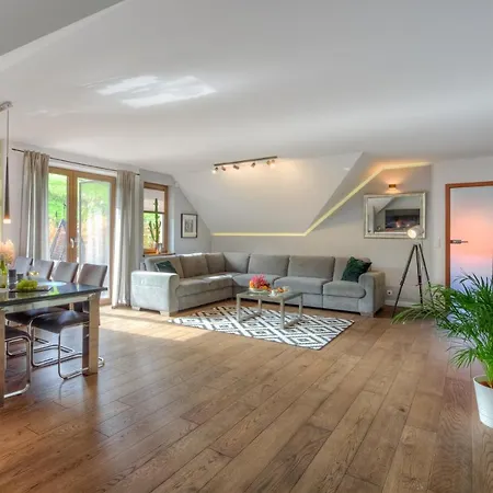 7 Tatra Glamp - Sieć Noclegowa Tatra Glamp Apartament Roztoka Wielka